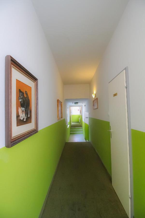 Economic Sb Apartment Wien Exterior foto